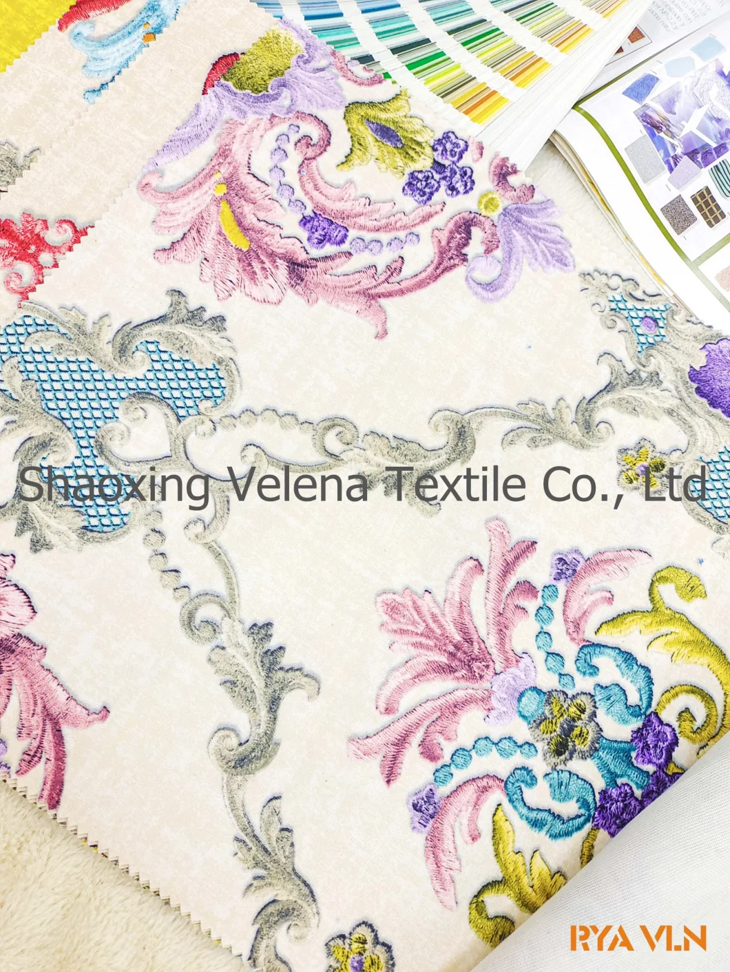 China Wholesale Supplier Fashionable Polyester Holland FDY Velvet Imitation Embroidery Printing Furniture Upholstery Fabric